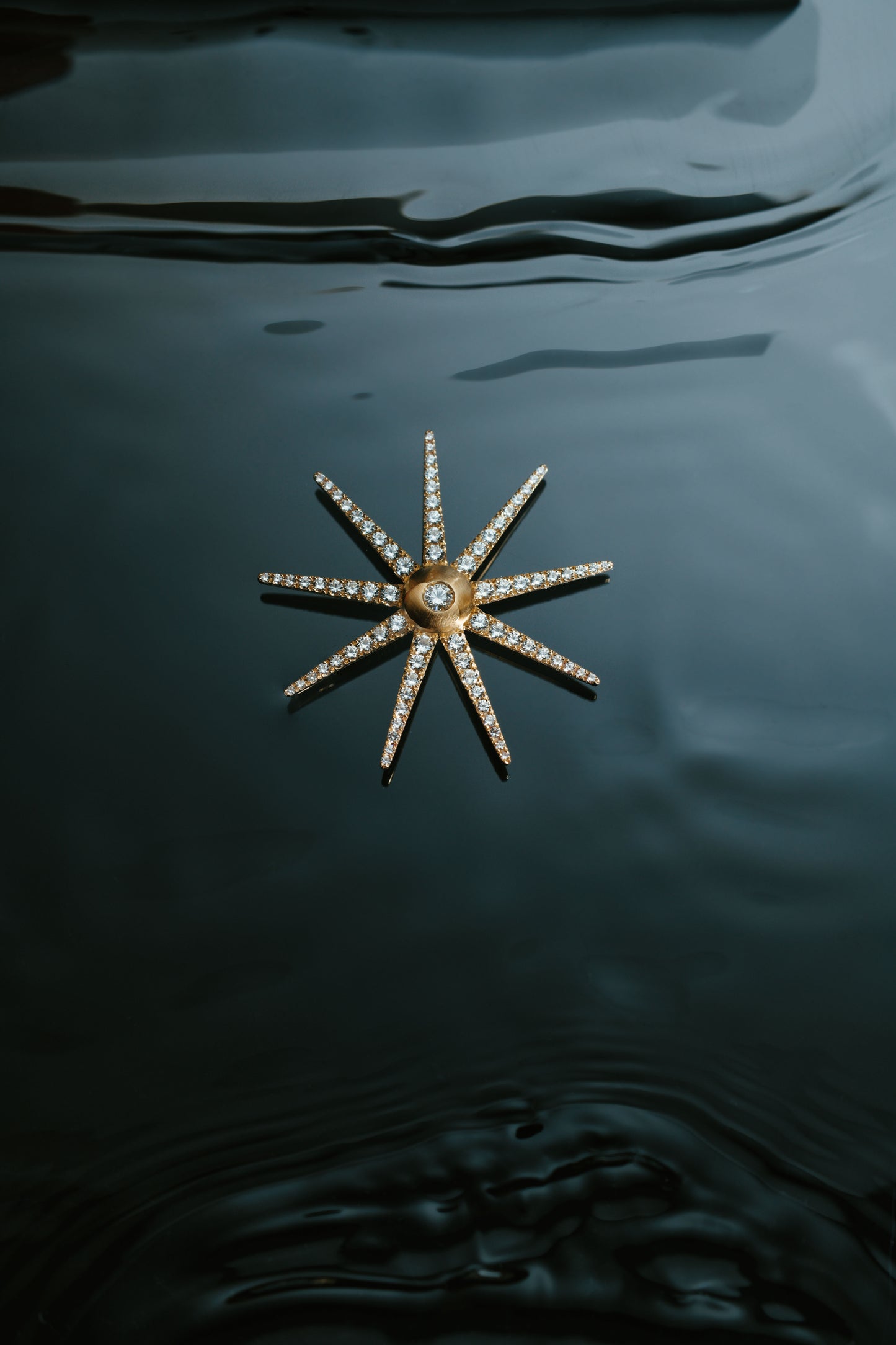 Star Pavé Diamond Pendant XL