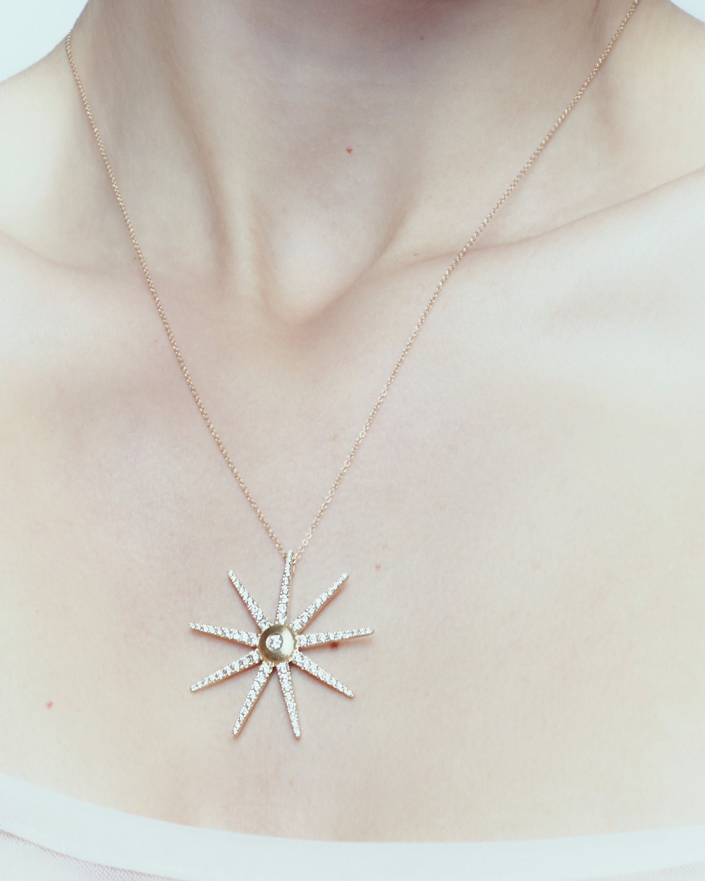 Star Pavé Diamond Pendant XL