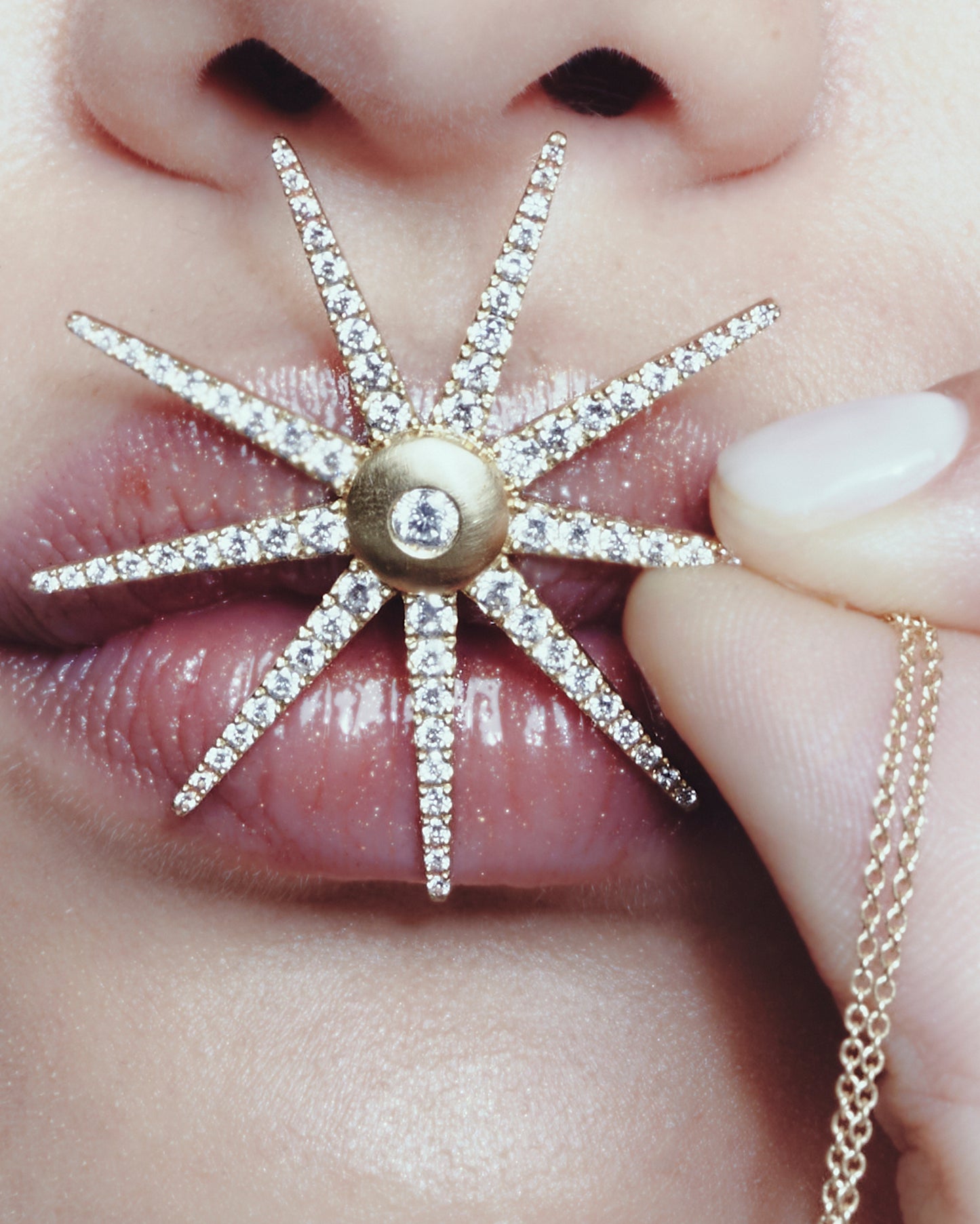 Star Pavé Diamond Pendant XL