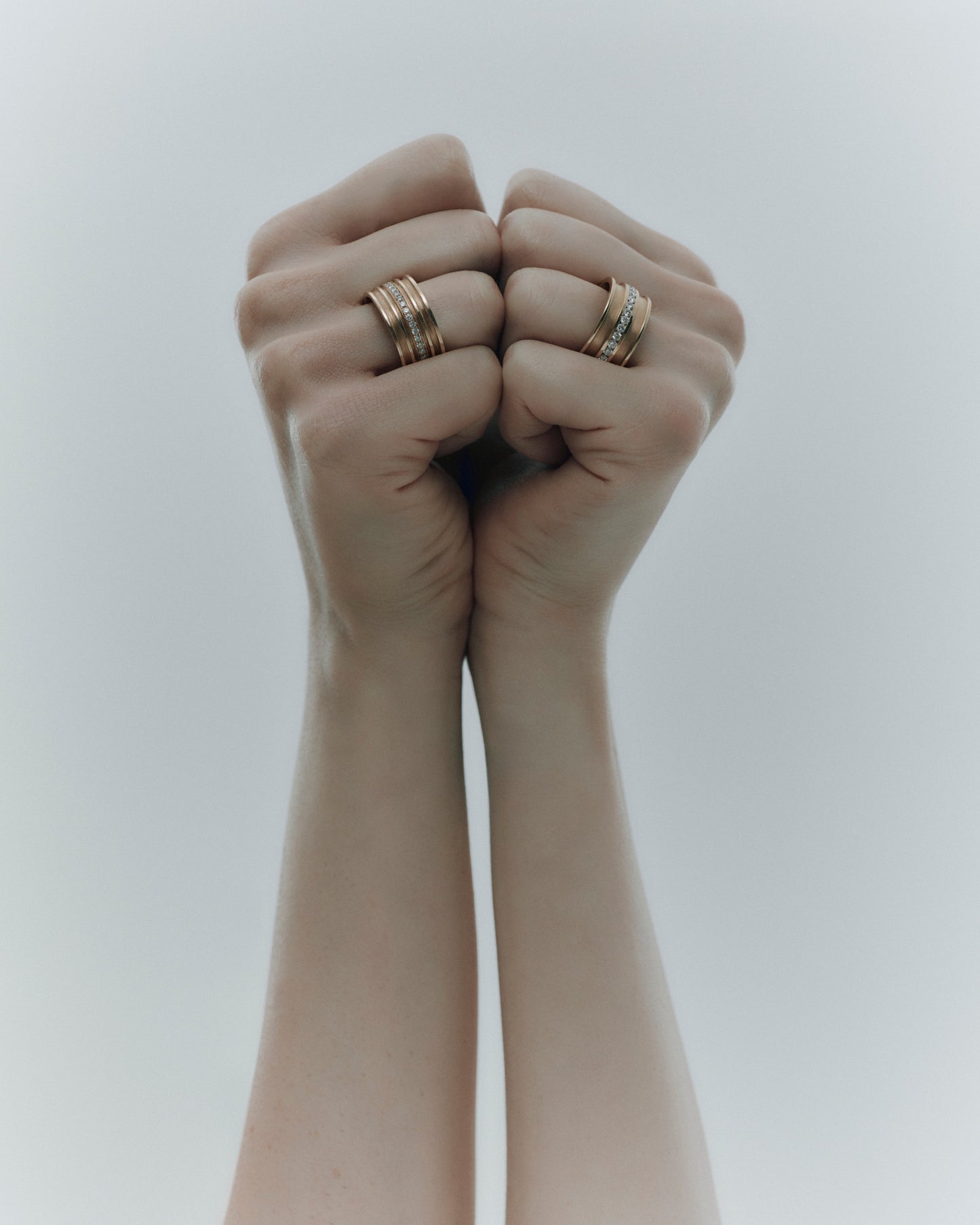 Rea Pavé Diamond Etrusque Gold Band - Nisi Jewelry - Delux Jewels Luxury jewelry Fine jewelry Designer jewelry High-end jewelry Premium jewelry Elegant jewelry Diamond rings Gold necklaces Gemstone earrings Luxury bracelets Statement jewelry Wedding bands Engagement rings Custom jewelry Buy luxury jewelry online Affordable luxury jewelry Handmade fine jewelry Jewelry for gifts Unique jewelry pieces Jewelry store online